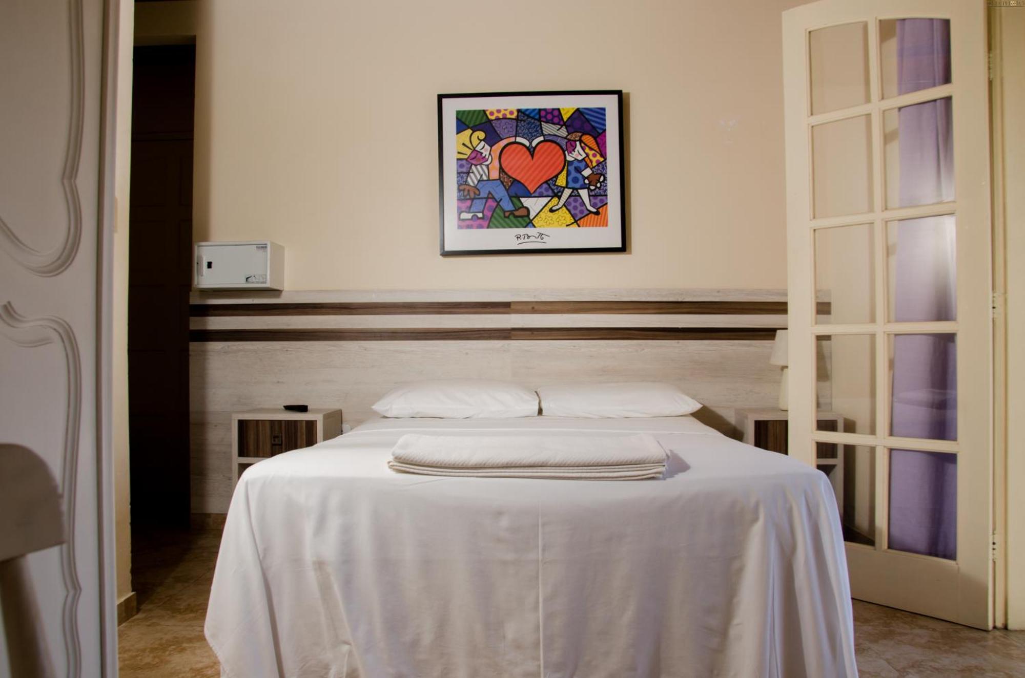 Room with View,926920231:JPEG